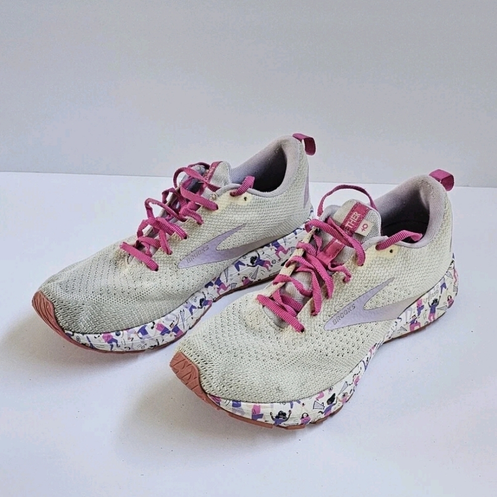 Brooks Revel 4 Running Shoes Women’s Sz 10B Empower Her Pink Athletic Trainers